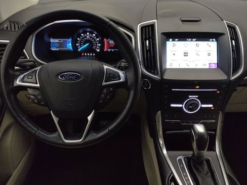 Used 2016 Ford Edge Titanium w/ Equipment Group 301A AWD/4WD image 22