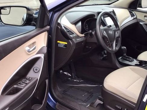 Used 2017 Hyundai Santa Fe Sport image 15