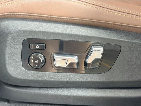 New 2026 BMW X5 M60i w/ Climate Comfort Package AWD/4WD image 20