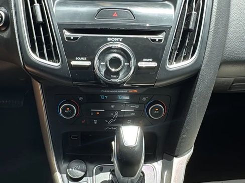Used 2018 Ford Focus Titanium image 55