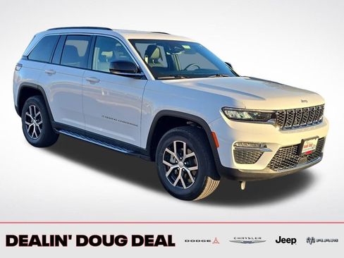 Used 2025 Jeep Grand Cherokee Limited w/ Trailer Tow Package image 8