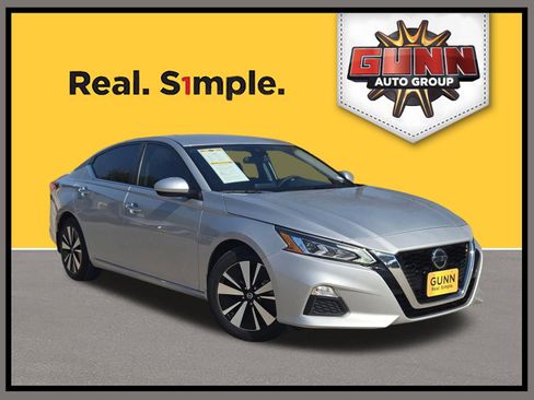 Used 2022 Nissan Altima 2.5 SV image 1