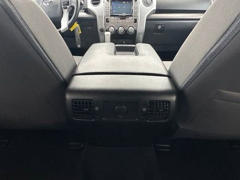 Used 2016 Toyota Tundra SR5 w/ SR5 Upgrade Package AWD/4WD image 33