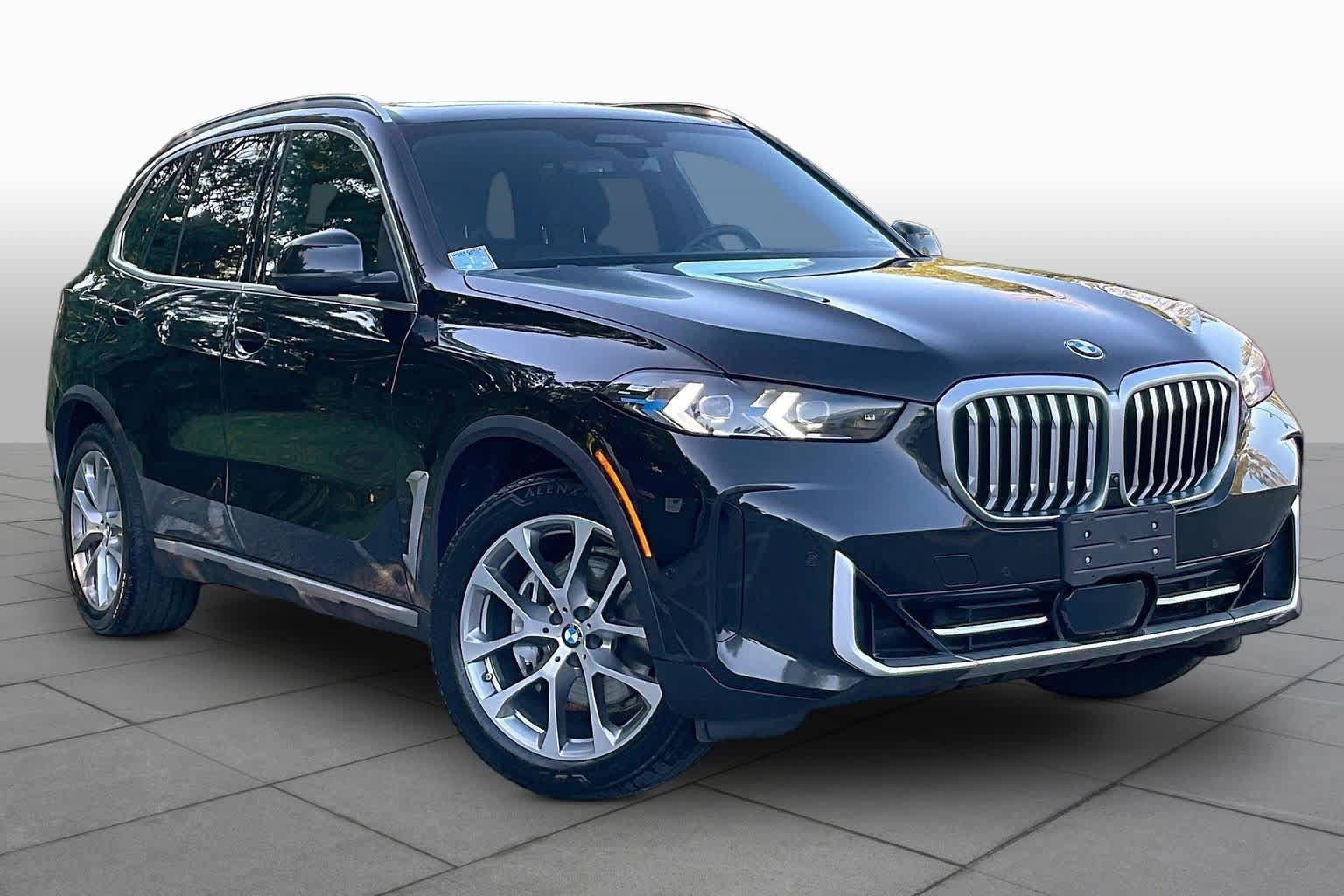 Used 2024 BMW X5 xDrive40i w/ Executive Package AWD/4WD image 2