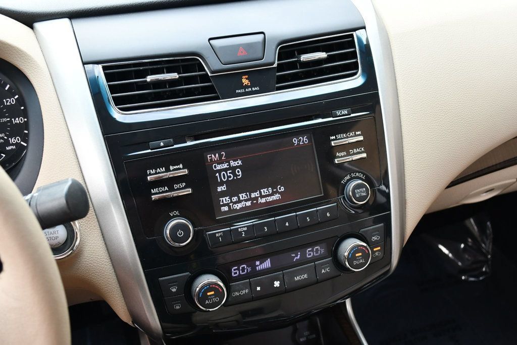 Used 2015 Nissan Altima 2.5 SL w/ Moonroof Package FWD image 13