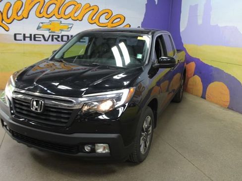 Used 2017 Honda Ridgeline RTL-T image 4