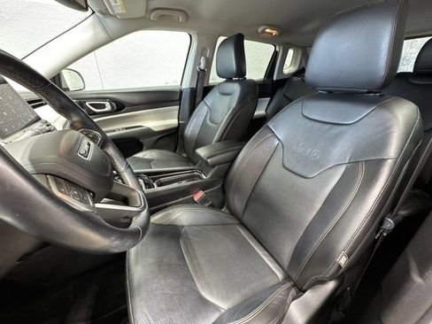 Used 2022 Jeep Compass Limited AWD/4WD image 10