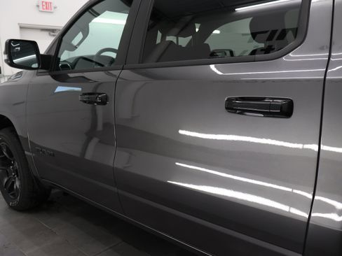 Used 2024 RAM 1500 Big Horn AWD/4WD image 30
