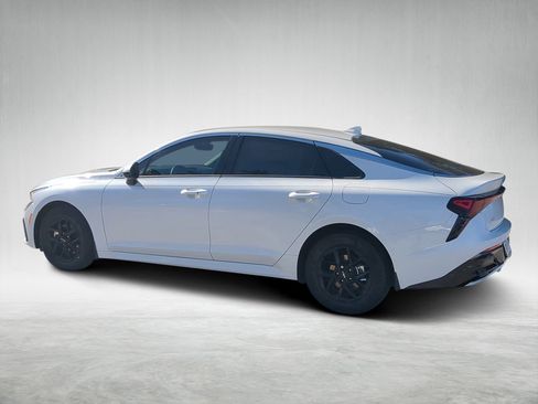 New 2026 Kia K5 LXS image 5