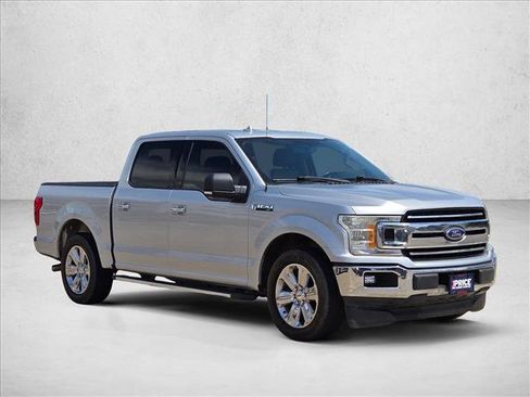 Used 2018 Ford F150 XLT w/ Equipment Group 302A Luxury RWD image 3