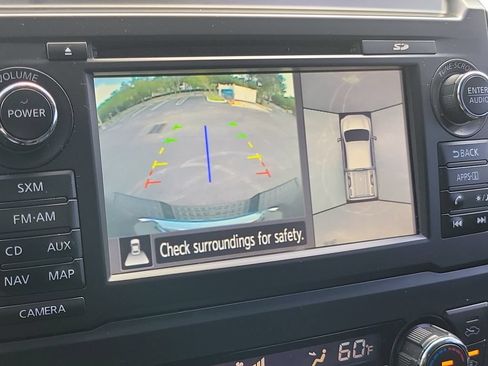 Used 2017 Nissan Titan PRO-4X w/ Pro-4x Convenience Package AWD/4WD image 32