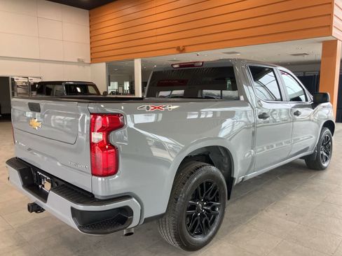 Used 2024 Chevrolet Silverado 1500 Custom image 5