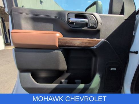 Used 2020 Chevrolet Silverado 2500 High Country w/ Z71 Off-Road Package image 24