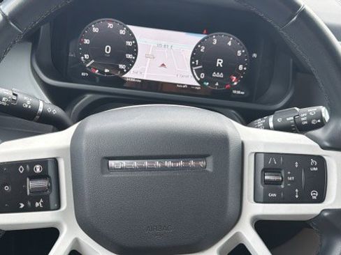 Used 2025 Land Rover Defender 110 S AWD/4WD image 27