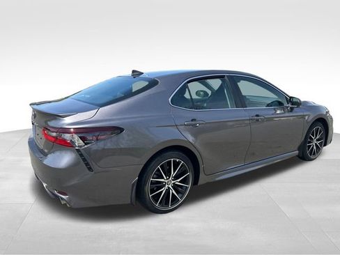 Used 2024 Toyota Camry SE FWD image 6