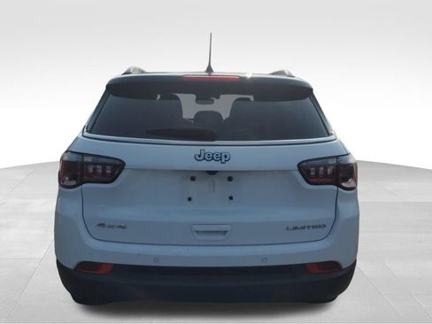 Used 2025 Jeep Compass Limited AWD/4WD image 4