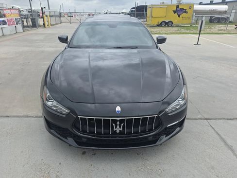 Used 2018 Maserati Ghibli S GranLusso AWD/4WD image 32