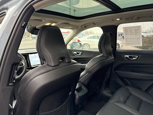 Certified 2023 Volvo XC60 B5 Plus w/ Climate Package image 26