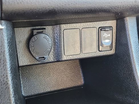 Used 2018 Toyota Corolla LE image 21