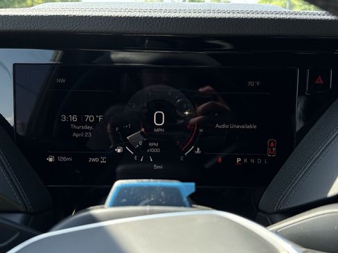 New 2026 GMC Yukon Denali w/ Denali Reserve Package AWD/4WD image 17