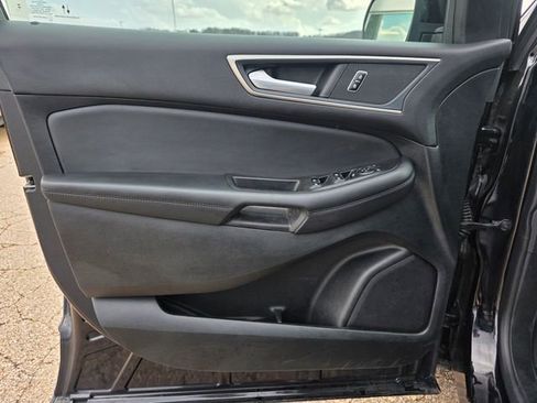 Used 2024 Ford Edge SEL w/ Convenience Package image 6