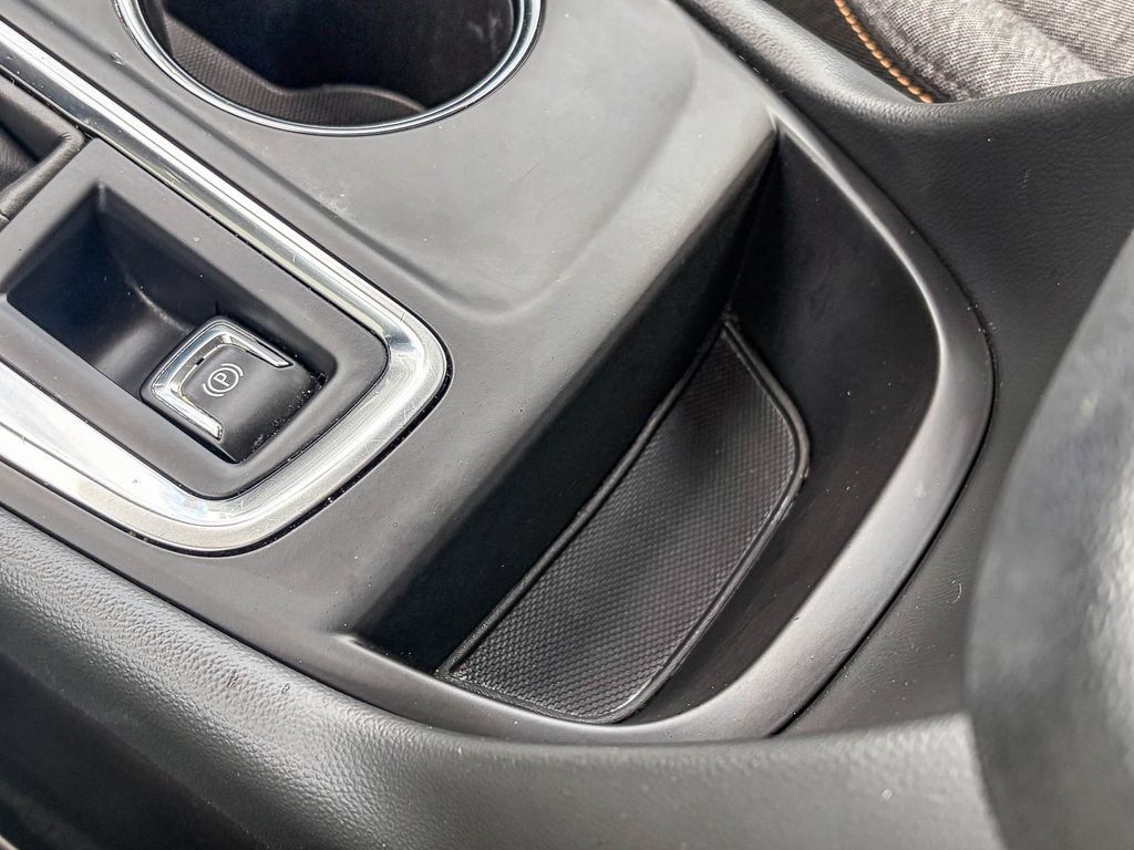 Used 2024 Chevrolet Equinox LT AWD/4WD image 30