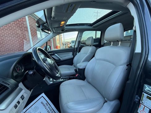 Used 2015 Subaru Forester 2.5i Limited image 8