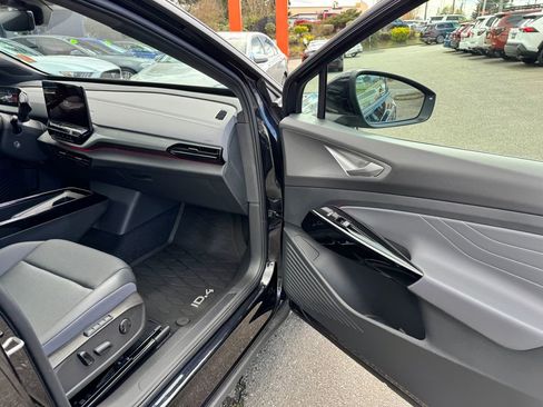 Used 2023 Volkswagen ID.4 Pro S image 11