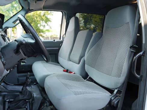 Used 2015 Ford F650 2WD Crew Cab Super Duty image 24