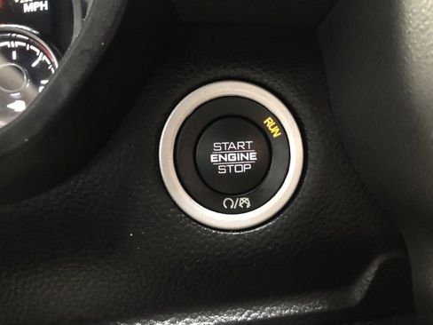 Used 2023 RAM 1500 Big Horn image 32