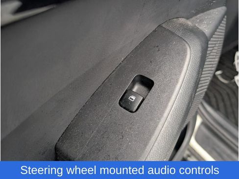 Used 2023 Kia Seltos S w/ Navigation Package image 12