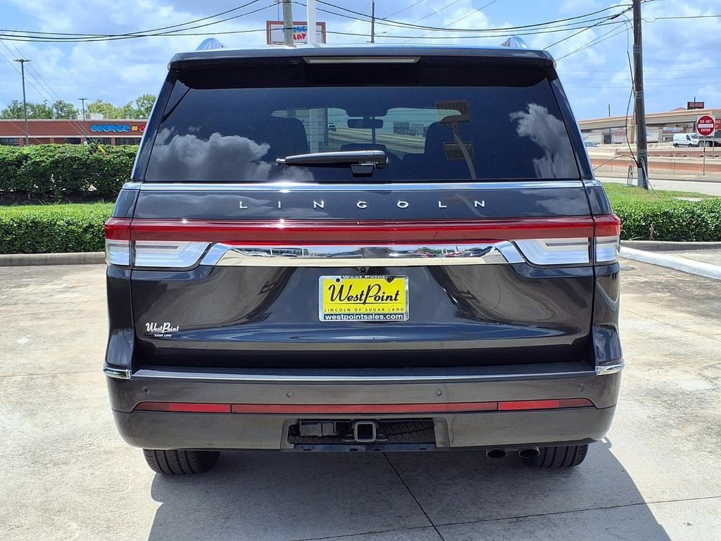 Certified 2024 Lincoln Navigator Reserve AWD/4WD image 5