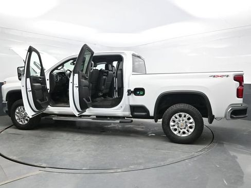 Used 2023 Chevrolet Silverado 2500 LTZ w/ Safety Package AWD/4WD image 38