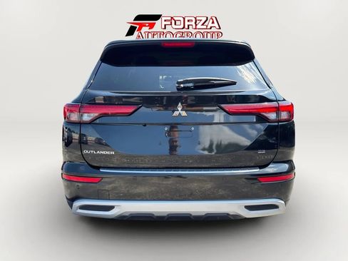 Used 2023 Mitsubishi Outlander SE FWD image 5