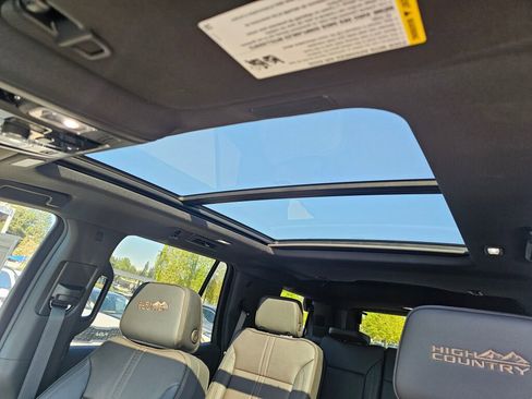 New 2026 Chevrolet Tahoe High Country w/ Sun And Tow Package AWD/4WD image 11