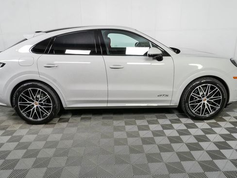 New 2026 Porsche Cayenne GTS AWD/4WD image 30