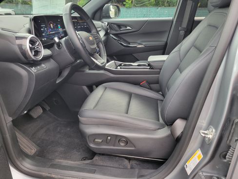 Certified 2025 Chevrolet Equinox LT w/ Convenience Package II FWD image 30