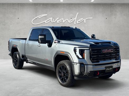 Used 2024 GMC Sierra 2500 AT4 w/ AT4 Premium Plus Package image 2