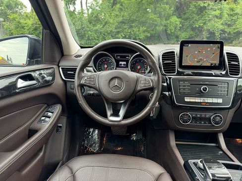 Used 2016 Mercedes-Benz GLE 350 w/ Premium Package image 27