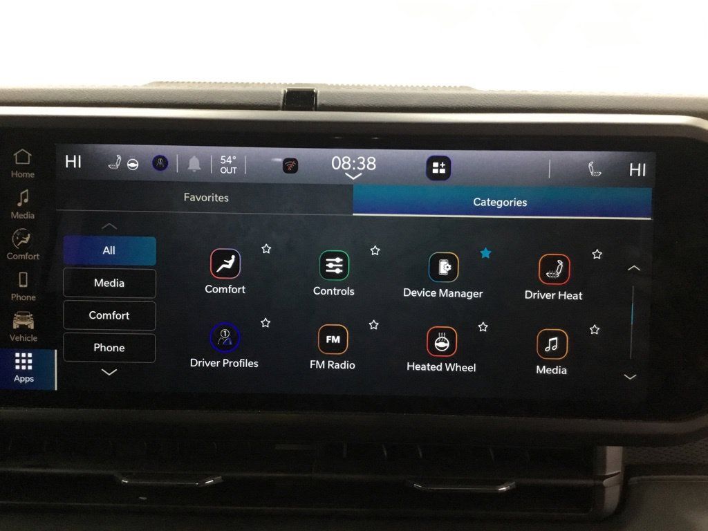 Used 2025 Jeep Gladiator Mojave AWD/4WD image 28