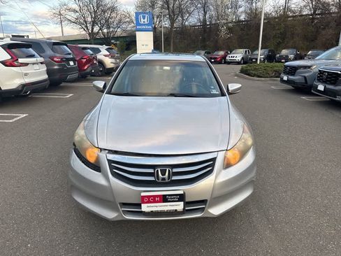 Used 2011 Honda Accord EX-L image 6