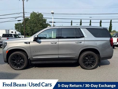 Used 2023 GMC Yukon SLT w/ SLT Luxury Package AWD/4WD image 15