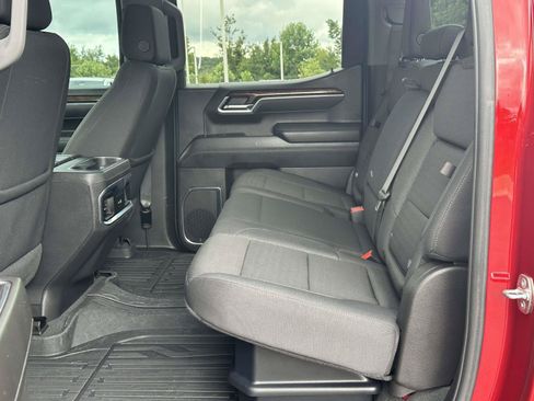 Used 2024 GMC Sierra 1500 Elevation w/ X31 Off-Road Package AWD/4WD image 9
