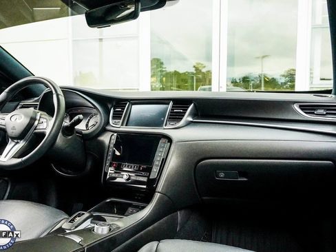 Certified 2025 INFINITI QX55 Luxe w/ Accent Package image 19