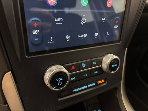 Used 2022 Ford Edge ST-Line image 26