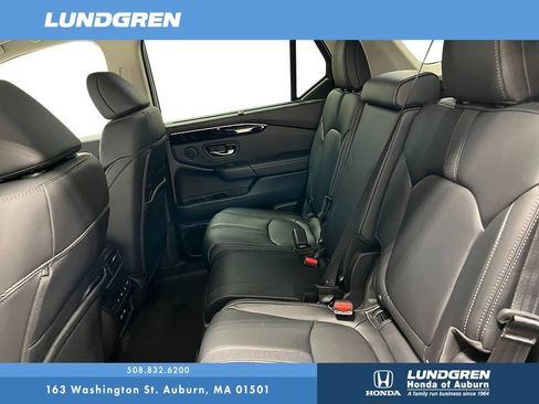 New 2025 Honda Pilot EX-L image 23