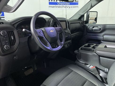 Used 2024 Chevrolet Silverado 2500 Custom w/ Custom Value Package AWD/4WD image 15