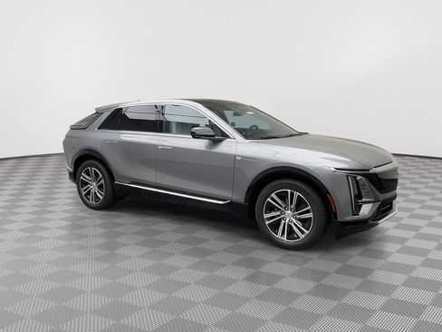 New 2025 Cadillac Lyriq Luxury image 41