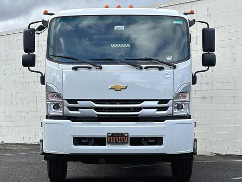 New 2023 Chevrolet Low Cab Forward 7500XD RWD image 9