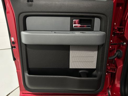 Used 2012 Ford F150 XLT w/ XLT Chrome Pkg image 24